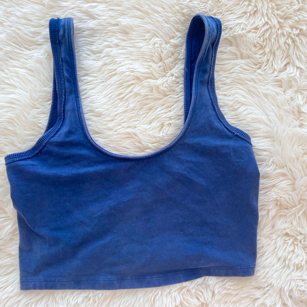 Free movement crop top